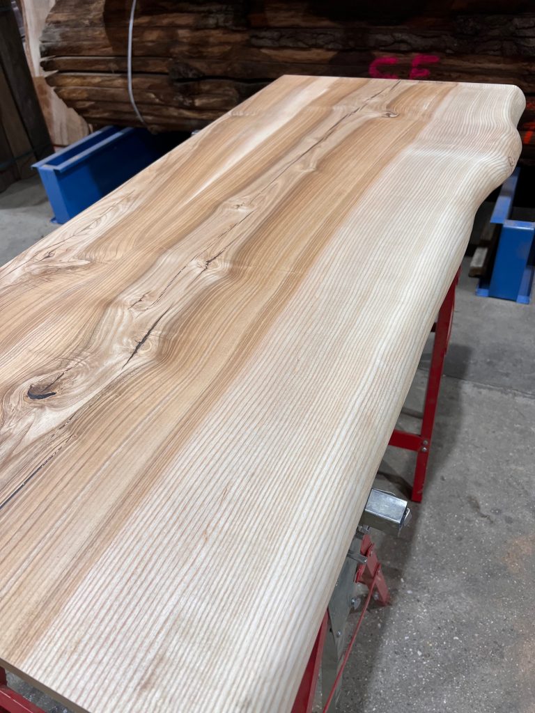 Ash Desk 1400 x 590/620