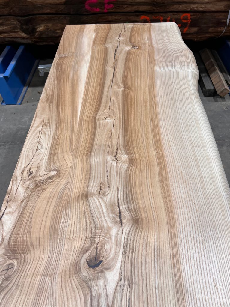 Ash Desk 1400 x 590/620